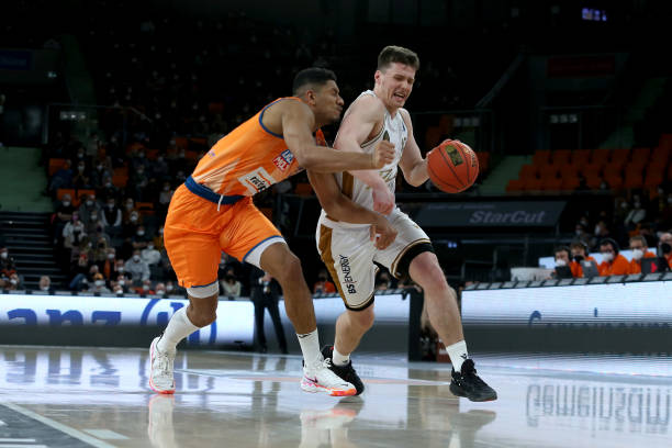 队自上世纪 队自上世纪